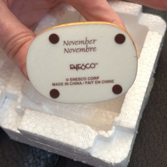 VTG Cherished Teddies 8887-4 November Monthly Carousel Figurine 2000 Collectible - Picture 5 of 10